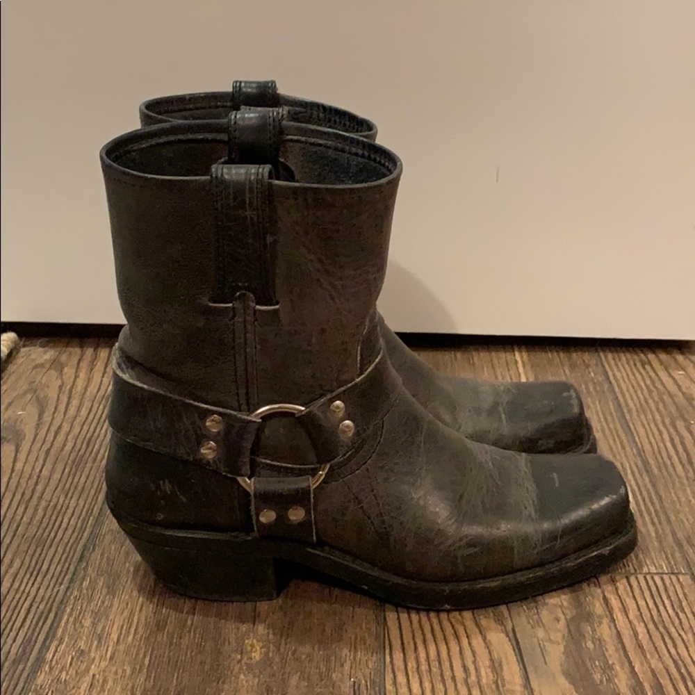 Frye 8R Harness boots